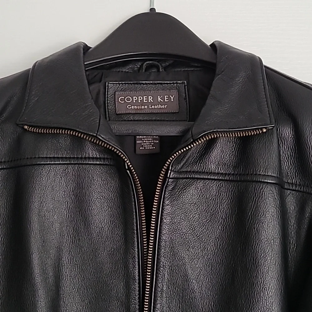 Girl's Black Copper Key Genuine Leather Jacket Size 14/16 - Picture 3 of 10